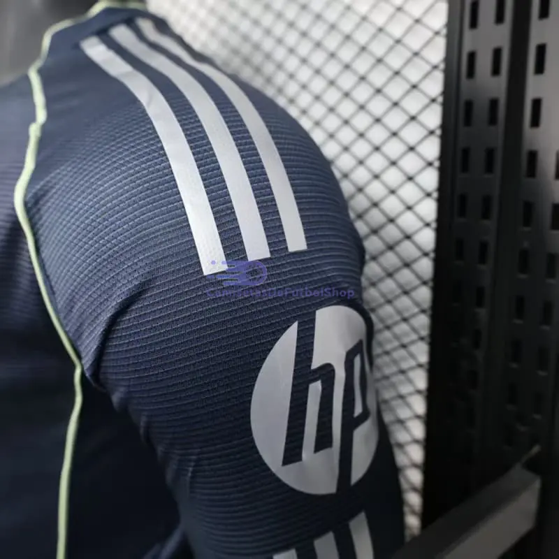 Camiseta Real Madrid 2025/2026 2ª Equipación ML Azul Marino con Parche HP (EDICIÓN JUGADOR)