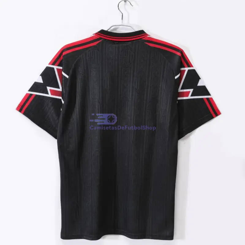 Camiseta AC Milan Retro 1997/98 Edición Especial Negro