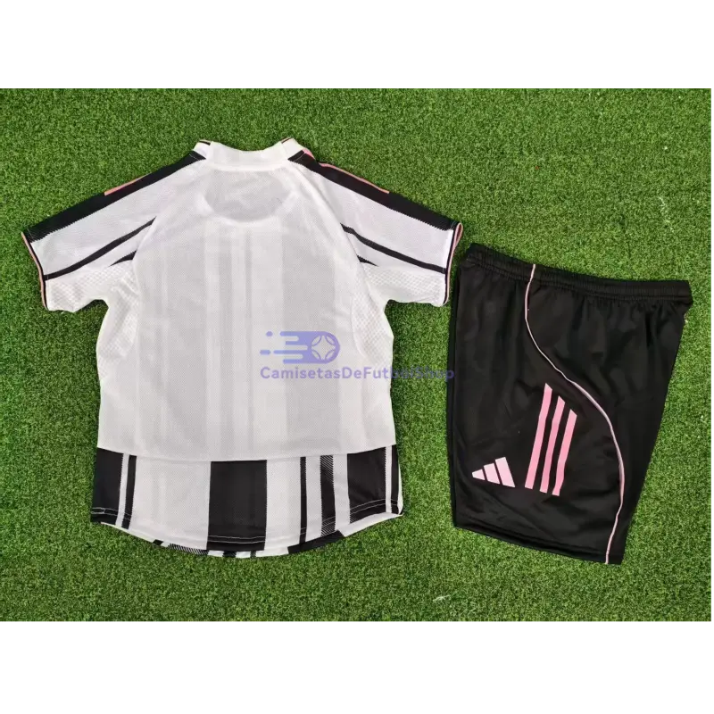 Camiseta Juventus 2025/2026 1ª Equipación Niño Kit (EDICIÓN JUGADOR)