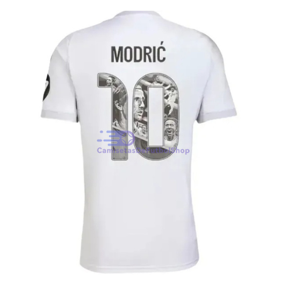 Camiseta MODRIĆ 10 Real Madrid 2025/2026 1ª Equipación Blanco Mujer con Parche HP	