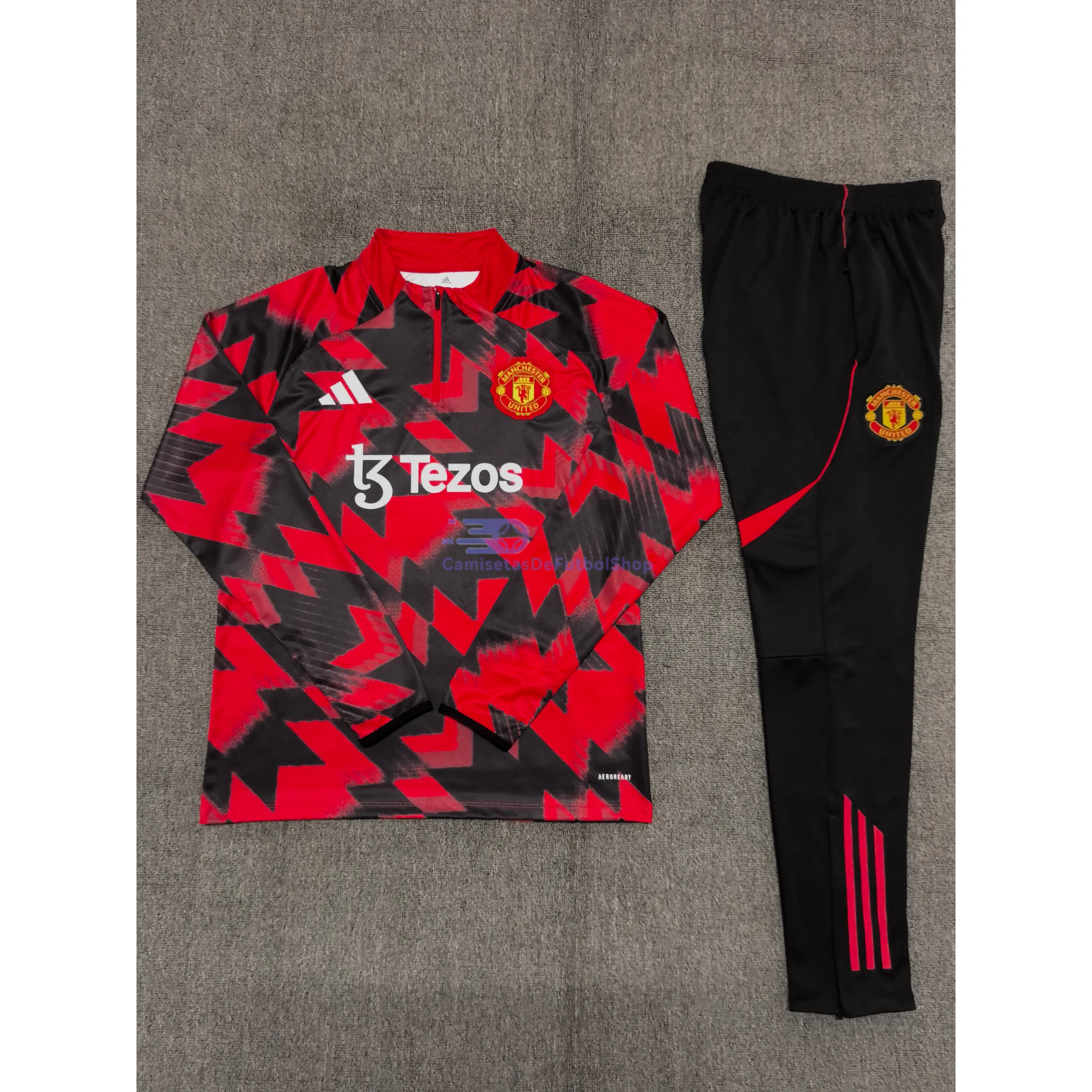 Sudadera De Entrenamiento Manchester United 2025/2026 Niño Kit Negro/Rojo con Estampado