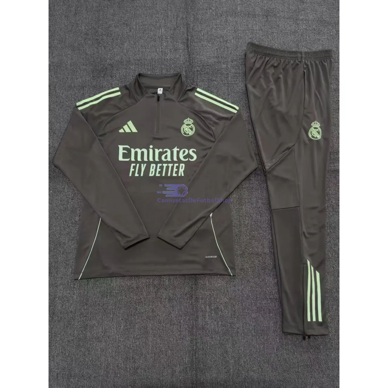 Sudadera De Entrenamiento Real Madrid 2025/2026 Niño Kit Verde Militar