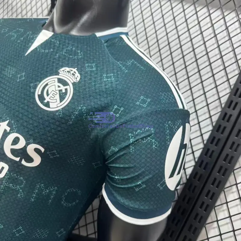 Camiseta Real Madrid 2026/2027 Verde Oscuro (EDICIÓN JUGADOR)