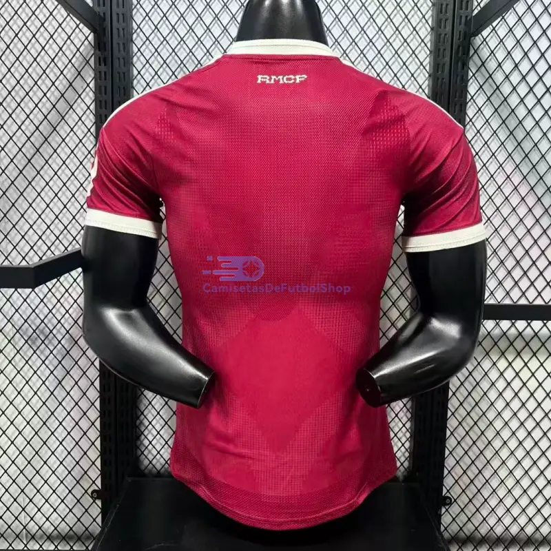 Camiseta Real Madrid 2026/2027 3ª Equipación Rosa con Parche HP (EDICIÓN JUGADOR)