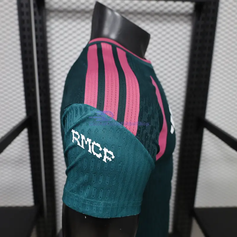 Camiseta de Entrenamiento 2026/2027 Verde/Rosa (EDICIÓN JUGADOR)